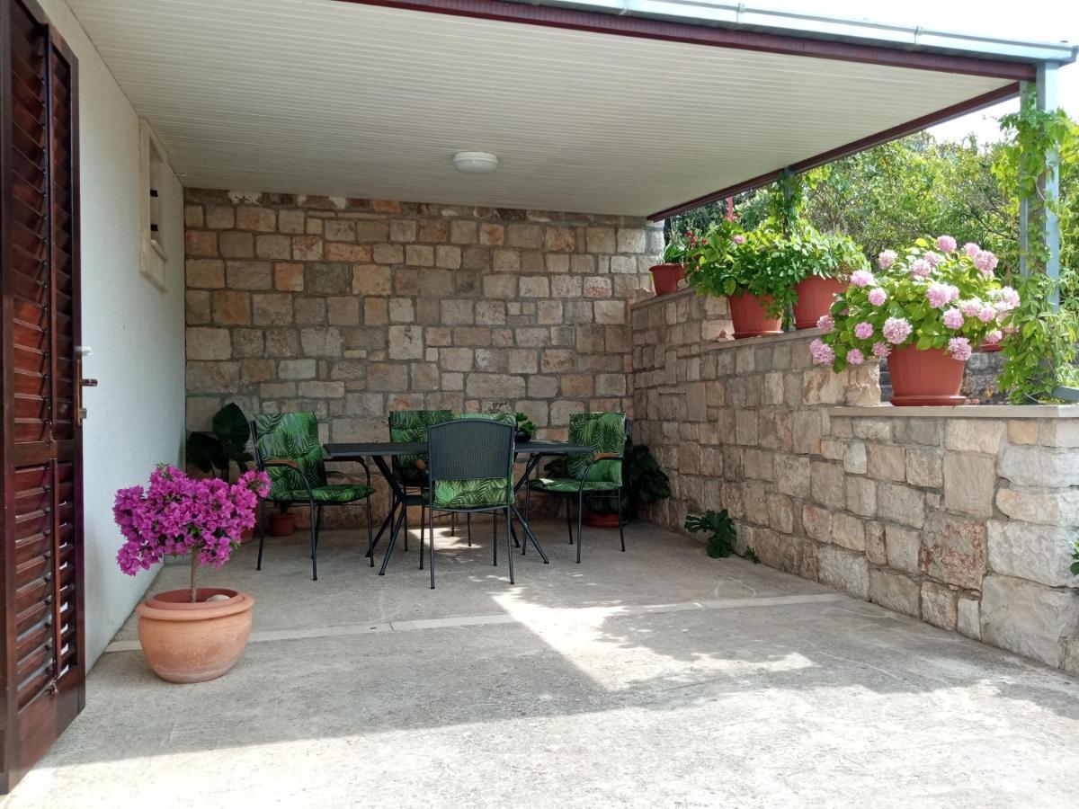 Apartment Viola スペタル エクステリア 写真